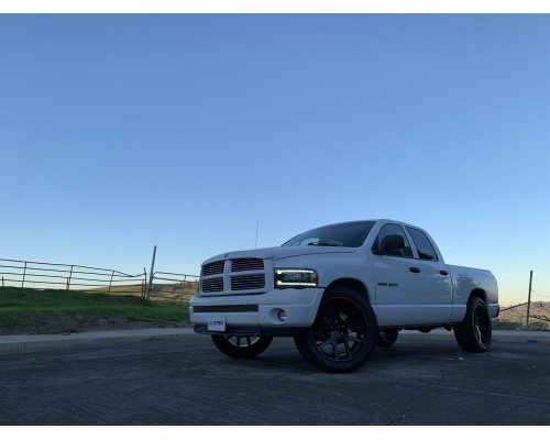 Фары Dodge Ram 02-05 светодиодные серии NOVA цвет Black Фары Dodge Ram 02-05 светодиодные серии NOVA цвет Black