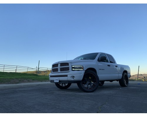 Фары Dodge Ram 02-05 светодиодные серии NOVA цвет Black Фары Dodge Ram 02-05 светодиодные серии NOVA цвет Black
