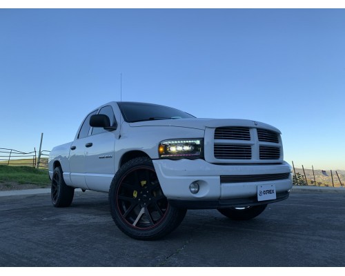 Фары Dodge Ram 02-05 светодиодные серии NOVA цвет Black Фары Dodge Ram 02-05 светодиодные серии NOVA цвет Black