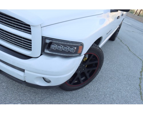 Фары Dodge Ram 02-05 светодиодные серии NOVA цвет Black Фары Dodge Ram 02-05 светодиодные серии NOVA цвет Black