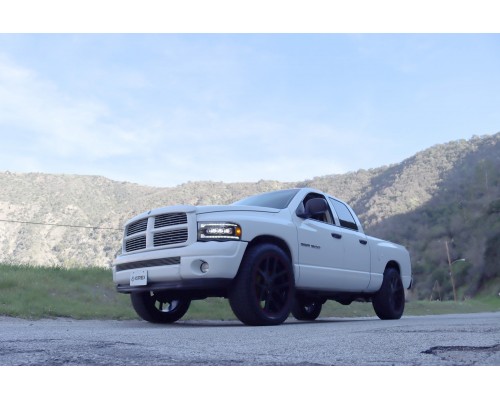 Фары Dodge Ram 02-05 светодиодные серии NOVA цвет Black Фары Dodge Ram 02-05 светодиодные серии NOVA цвет Black