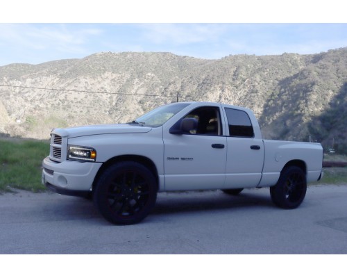 Фары Dodge Ram 02-05 светодиодные серии NOVA цвет Black Фары Dodge Ram 02-05 светодиодные серии NOVA цвет Black