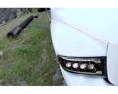 Фары Dodge Ram 02-05 светодиодные серии NOVA цвет Black Фары Dodge Ram 02-05 светодиодные серии NOVA цвет Black