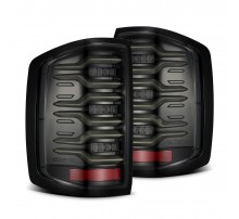Задние фонари 14-18 Chevrolet Silverado 1500 / 15-19 Silverado 2500HD/3500HD / 15-19 GMC Sierra 3500HD с желтым поворотником серия LUXX Alpha-Black
