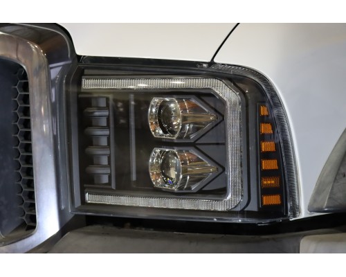 Фары Ford F250, F350, F450, F550, Excursion светодиодные 2005-2007 серия LUXX цвет Black Фары Ford F250, F350, F450, F550, Excursion светодиодные 2005-2007 серия LUXX цвет Black