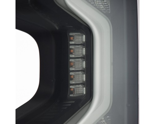 Задние фонари Chevrolet Silverado 1500 2019-2024 / Silverado 2500HD/3500HD 2020-2024 светодиодные с красным поворотником серия PRO цвет Jet Black Задние фонари Chevrolet Silverado 1500 2019-2024 / Silverado 2500HD/3500HD 2020-2024 светодиодные с красным поворотником серия PRO цвет Jet Black