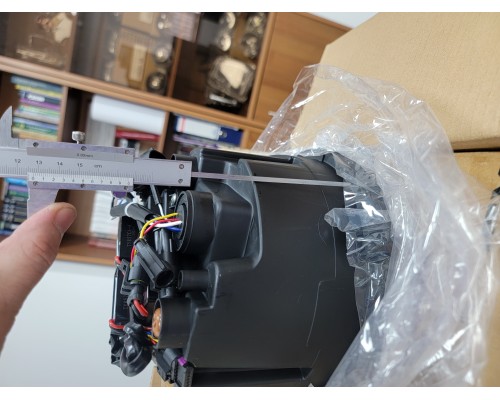 Фары Jeep Wrangler JL 2018-2025 и Jeep Gladiator JT 2019-2025 светодиодные серия NOVA цвет Alpha-black