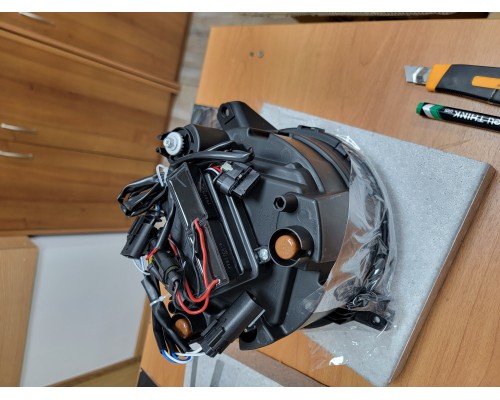 Фары Jeep Wrangler JL 2018-2025 и Jeep Gladiator JT 2019-2025 светодиодные серия NOVA цвет Alpha-black