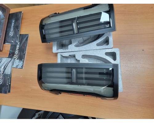 Задние фонари Toyota Tacoma 2005-2015 светодиодные с желтым поворотником серия NOVA цвет Alpha-Black 