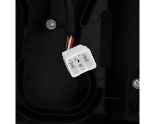 Задние фонари Toyota 4Runner 2003-2009 светодиодные с желтым поворотником серии LUXX цвет Alpha-Black 