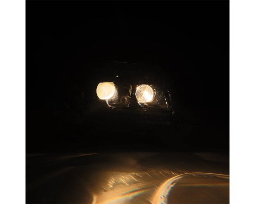 Фары Toyota 4Runner 2003-2009 галогенные серия PRO цвет Alpha-Black