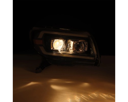 Фары Toyota 4Runner 2003-2009 галогенные серия PRO цвет Black