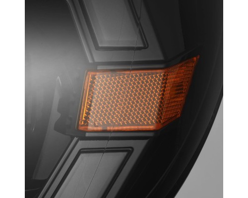 Фары Toyota 4Runner 2003-2009 светодиодные серия LUXX цвет Alpha-Black