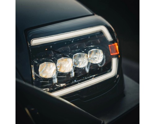 Фары Toyota 4Runner 2003-2009 светодиодные серия NOVA цвет Black