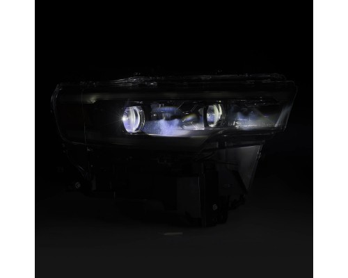 Фары Dodge Ram светодиодные 2025-2026 серии LUXX цвет Alpha-Black