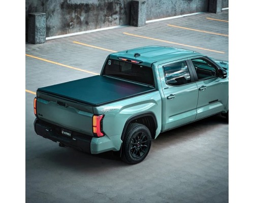 Задние фонари Toyota Tundra 2022-2024 с желтым поворотником серия NOVA Prismatic цвет Alpha-Black Задние фонари Toyota Tundra 2022-2024 с желтым поворотником серия NOVA Prismatic цвет Alpha-Black