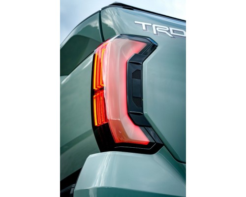Задние фонари Toyota Tundra 2022-2024 с желтым поворотником серия NOVA Prismatic цвет Alpha-Black Задние фонари Toyota Tundra 2022-2024 с желтым поворотником серия NOVA Prismatic цвет Alpha-Black