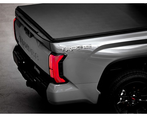 Задние фонари Toyota Tundra 2022-2024 с желтым поворотником серия NOVA Prismatic цвет Alpha-Black Задние фонари Toyota Tundra 2022-2024 с желтым поворотником серия NOVA Prismatic цвет Alpha-Black