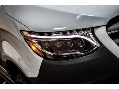Поступили на склад фары Mercedes-Benz Sprinter 2019-2025 серия NOVA с 8 светодиодными линзами 12800 люменов световой поток