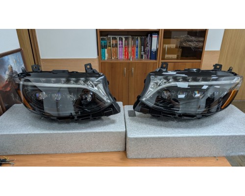 Фары Mercedes Sprinter 2019-2025 светодиодные серии NOVA цвет Alpha-Black