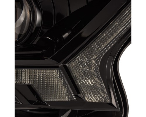 Фары Ford Ranger 2019-2023 линзованные галогенные серия PRO цвет Alpha-Black Фары Ford Ranger 2019-2023 линзованные галогенные серия PRO цвет Alpha-Black