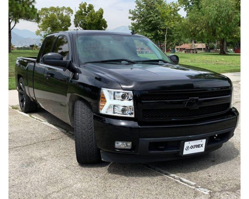 Фары Chevrolet Silverado линзованные галогенные 2007-2013 серия PRO цвет Chrome Фары Chevrolet Silverado линзованные галогенные 2007-2013 серия PRO цвет Chrome