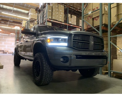 Фары Dodge Ram 06-09 линзованные галогенные PRO-серия цвет Alpha-Black Фары Dodge Ram 06-09 линзованные галогенные PRO-серия цвет Alpha-Black