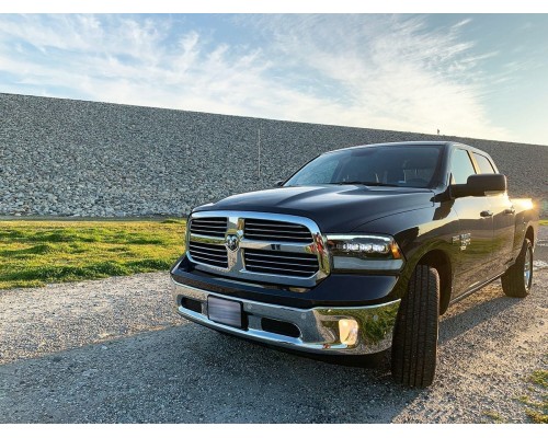 Фары Dodge Ram 09-18 и Ram 1500 Classic 18-24 светодиодные серии NOVA цвет Chrom Фары Dodge Ram 09-18 и Ram 1500 Classic 18-24 светодиодные серии NOVA цвет Chrom