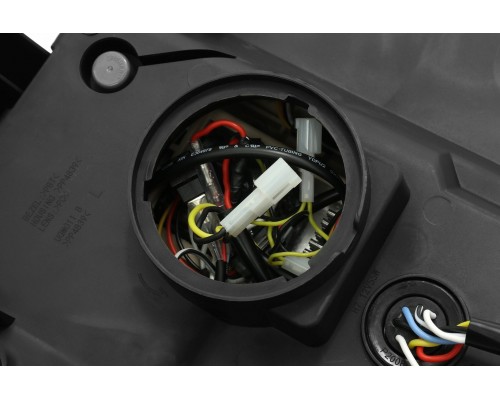 Фары GMC Sierra 2007-2013 светодиодные серии NOVA цвет Black Фары GMC Sierra 2007-2013 светодиодные серии NOVA цвет Black