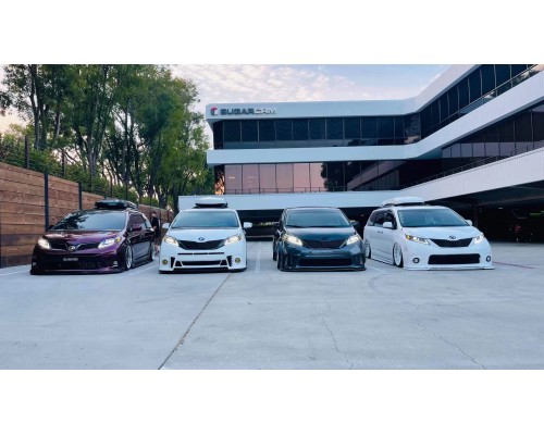 Фары Toyota Sienna 2011-2020 светодиодные Alpharex LUXX-серия цвет Black Фары Toyota Sienna 2011-2020 светодиодные Alpharex LUXX-серия цвет Black